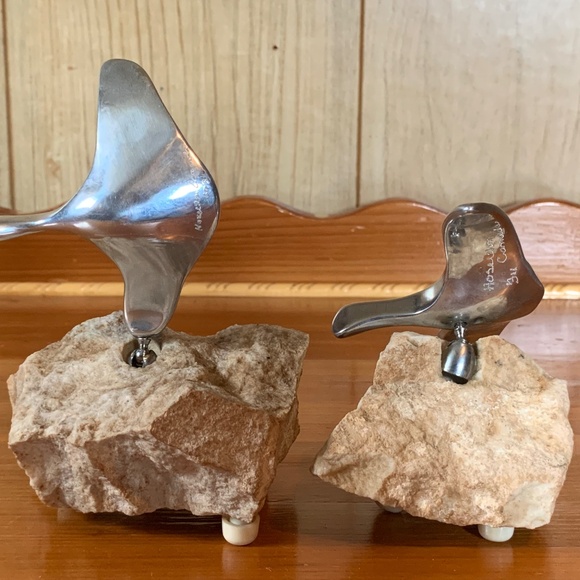 Vintage aluminum and granite Canada goose sculptures. Both hand signed and numbe - Picture 8 of 9